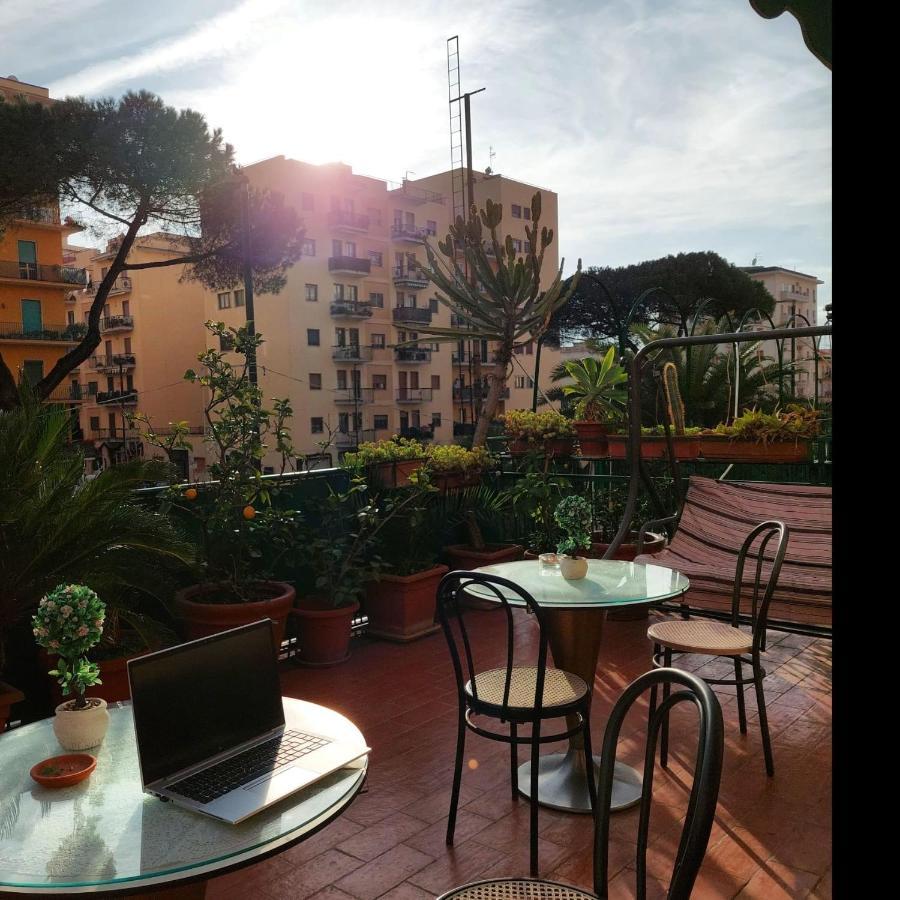 Domus Cesare Leilighet Napoli Eksteriør bilde